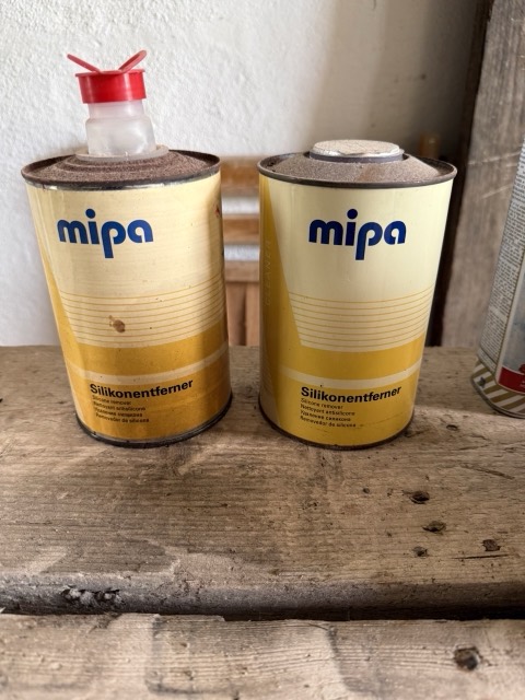 Zwei Dosen Mipa Silikonentferner